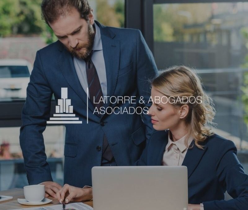 Diseño y programación sitio web La Torre y Abogados